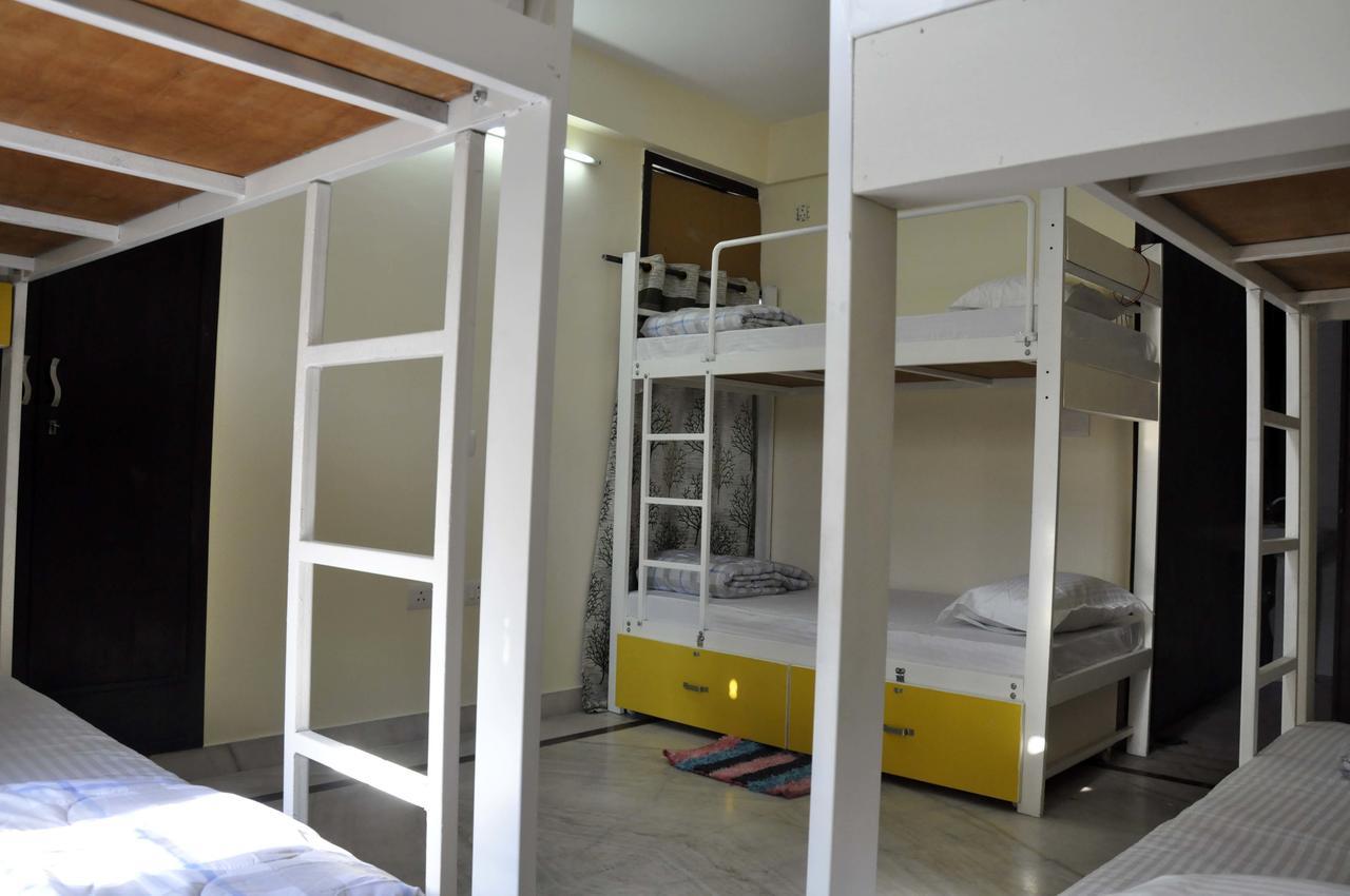Friends Hostel นิวเดลี ภายนอก รูปภาพ